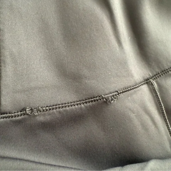 Vuori Black High-Waisted Leggings - Picture 5 of 8